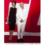 「RED」カーペットに豪華スター、LAプレミアにブルース・ウィリスら。