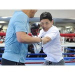 練習する松本　ボクシング