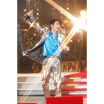 ミッチーにベイベー＆男子熱狂、デビュー20周年迎え3時間の熱いショー。