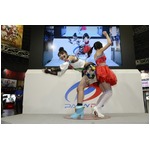 おのののかが本気の&ldquo;尻相撲&rdquo;、東京ゲームショウのイベントに登場。