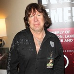 キース・エマーソンの死は自殺と判断、右手が思うように動かず苦悩。