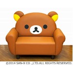 超キュートなリラックマソファ、耳の丸みや腕置きの形などこだわる。