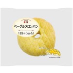 異種融合のベーグルメロンパン、もちっ&times;しっとりのW食感楽しめる。