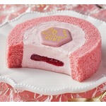 ローソン&ldquo;天然でルビー色のチョコ&rdquo;のロールケーキ