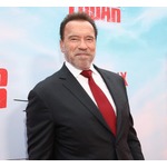 シュワルツェネッガー「より機械に近づいたよ」心臓手術受けペースメーカー入れる