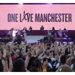 アリアナ・グランデの慈善公演収益は約26億円