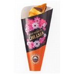 明治チェルシー&times;チョコクロ、&ldquo;黒地に花&rdquo;の専用「おみやげBOX」も。