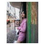 のん、太もも露わな&ldquo;超ミニ丈&rdquo;ショートパンツ姿に反響