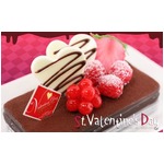 精巧なケーキのiPhoneカバー、食品サンプル職人による手仕事で製作。