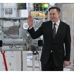 イーロン・マスク氏、&ldquo;言論の自由&rdquo;重視の新SNS設立検討