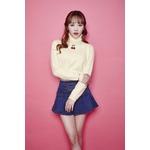 元KARAのニコルが1stアルバム、楽曲選定など本人がプロデュース参加。