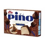 ヘーゼルナッツ香る「ピノ」、アイス部分にペースト練り込んだ一品。