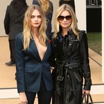 ケイト・モスがカーラ・デルヴィーニュと仲違い、ブラックリスト入り。