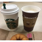 米ダンキン「ココナッツ・クリームパイ」のラテ