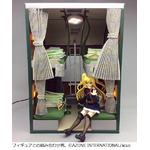 「トワイライト」寝台を模型化、フィギュアと組み合わせやすいサイズ感。