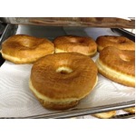 深夜しか営業しないドーナツ店、常に&ldquo;出来たての商品&rdquo;のみ提供。