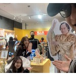 片岡愛之助、念願の&ldquo;マツケンサンバカフェ&rdquo;にテンション爆上げ