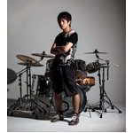 Perfume名曲を&ldquo;人力&rdquo;カバー、凛として時雨のピエール中野が挑む。