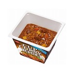 日清がカップカレーライス投入、水を入れてレンジでチンするだけ。