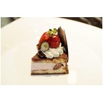 500個限定&ldquo;特別なチョコパイ&rdquo;、Toshi Yoroizukaで先着順店頭販売。