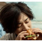 赤西仁へのセリフに堺雅人「どの口が言うんだ（笑）」、マクドナルド新CM