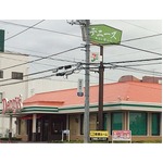 日本初の&ldquo;緑&rdquo;のデニーズ誕生、毛筆書体の片仮名で和テイストに。