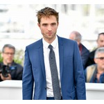 英俳優「本屋でエロ本盗み学校で売ったら退学に」