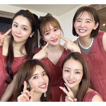 くみっきー、おのののか＆板野友美らとお揃いの服で&ldquo;お家ママ会&rdquo;