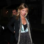 ケイト・モスがリンジーと口論、夫巡るトラブルで「憎しみしかない」。