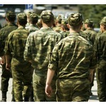 24歳男性、&ldquo;兵役逃れ&rdquo;で81歳いとこと結婚か