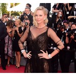 シャーリーズ・セロン、掃除没頭で撮影遅刻も