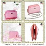 セーラームーンのバッグ＆財布、クリスタルスターブローチがモチーフ。