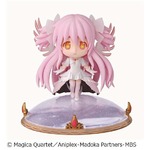 劇場版連動のまど☆マギくじ、魔法少女全員の印象的なシーンを再現。