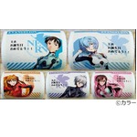 ヱヴァ新劇場版のロールケーキ、5キャラクターの図柄をプリント。