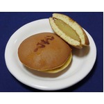 まさかのハイサワーどら焼き、ハイサワー使用のレモン果汁を生地に。