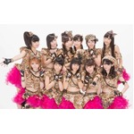 モー娘。3年代でシングル1位、女性グループでは史上初の快挙を達成。