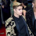 ジャスティン・ビーバーがまた警察沙汰、現場にパトカー4台駆けつける。