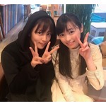 &ldquo;まいんちゃん&rdquo;福原遥が川口春奈とピース