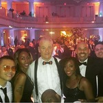 ビル・マーレイは授賞式より息子の結婚式優先、壇上で歌うなどノリノリ。