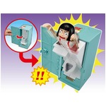 飛び出す「トイレの花子さん」、あけてドッキリのパーティーゲーム。