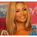 コンサート開始遅れたビヨンセ、&ldquo;自腹&rdquo;で電車の特別運行＆98駅営業延長