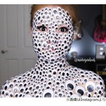 リアル妖怪百目&hellip;顔と上半身埋め尽くす動眼