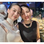 のん「大好き」井川遥と仲良し2ショットに反響、映画で親子役演じて以来交流