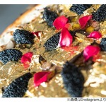 金ピカに輝くピザ、お値段は約23万円