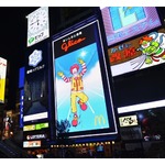 道頓堀グリコサインにマックのドナルド出現
