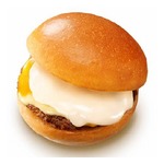 絶品チーズバーガーにチーズフォンデュソース