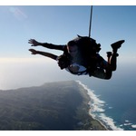 スカイダイビングの&ldquo;最高齢記録&rdquo;更新