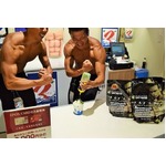 ひと味違う？ 人力&ldquo;マチョ氷&rdquo;、素人にはお勧めしないプロテイン味も。