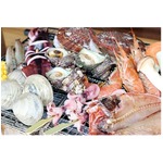 サザエやホタテなど食べ放題、沼津「漁師小屋」で新鮮な貝をたらふく。