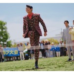 &ldquo;億山さん&rdquo;鈴木亮平が大縄跳びに挑戦「僕は身長が大きいので&hellip;」